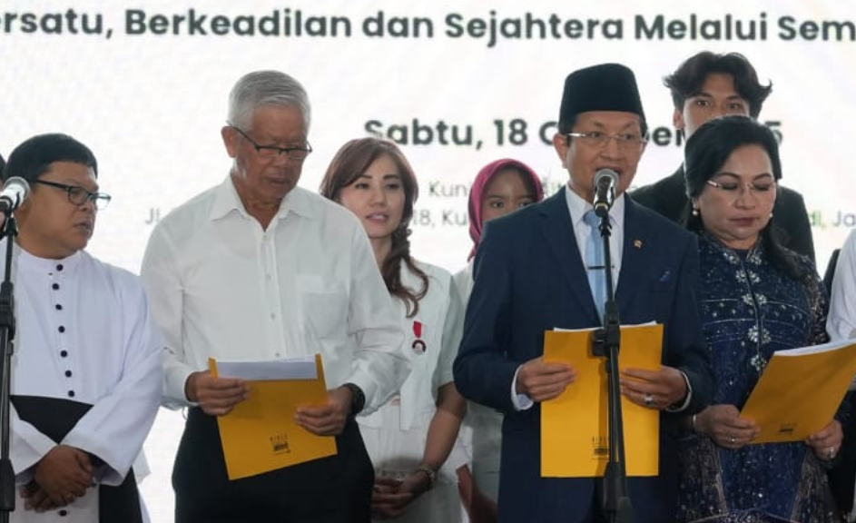 Bersama Tokoh Lintas Agama, Menag Bacakan Deklarasi Perdamaian Indonesia